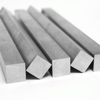 Квадрат нержавеющий 100х100 мм AISI 316Ti в наличии в Набережных Челнах