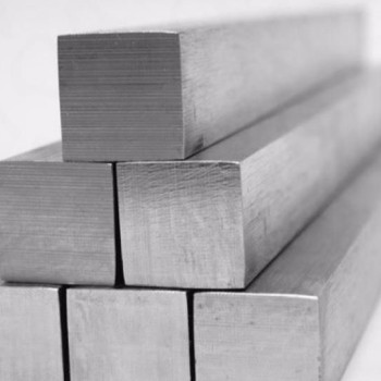 Дюралевый квадрат Д16 14х14 мм ГОСТ 21488-97 в наличии в Набережных Челнах